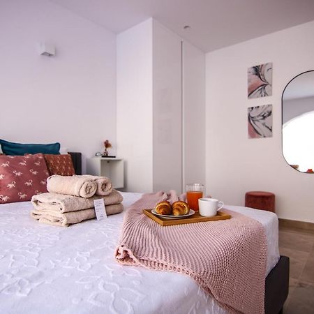 Phaedrus Living: Luxury Maisonette Lighthouse 60 Paphos Exterior photo